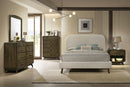 Heswall E.King/Queen Bed
