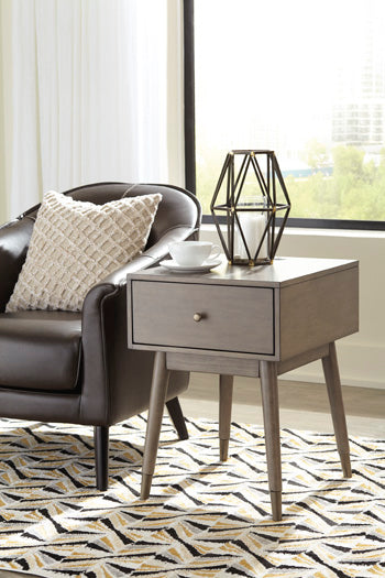 Paulrich Accent Table - Plush Home Furniture (CA) 