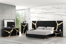 Goldsberg E.King/Queen Bed w/ Wall Panels