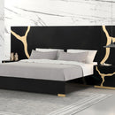 Goldsberg E.King/Queen Bed w/ Wall Panels