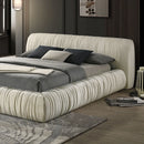 Palmdale Queen/Eastren King Bed